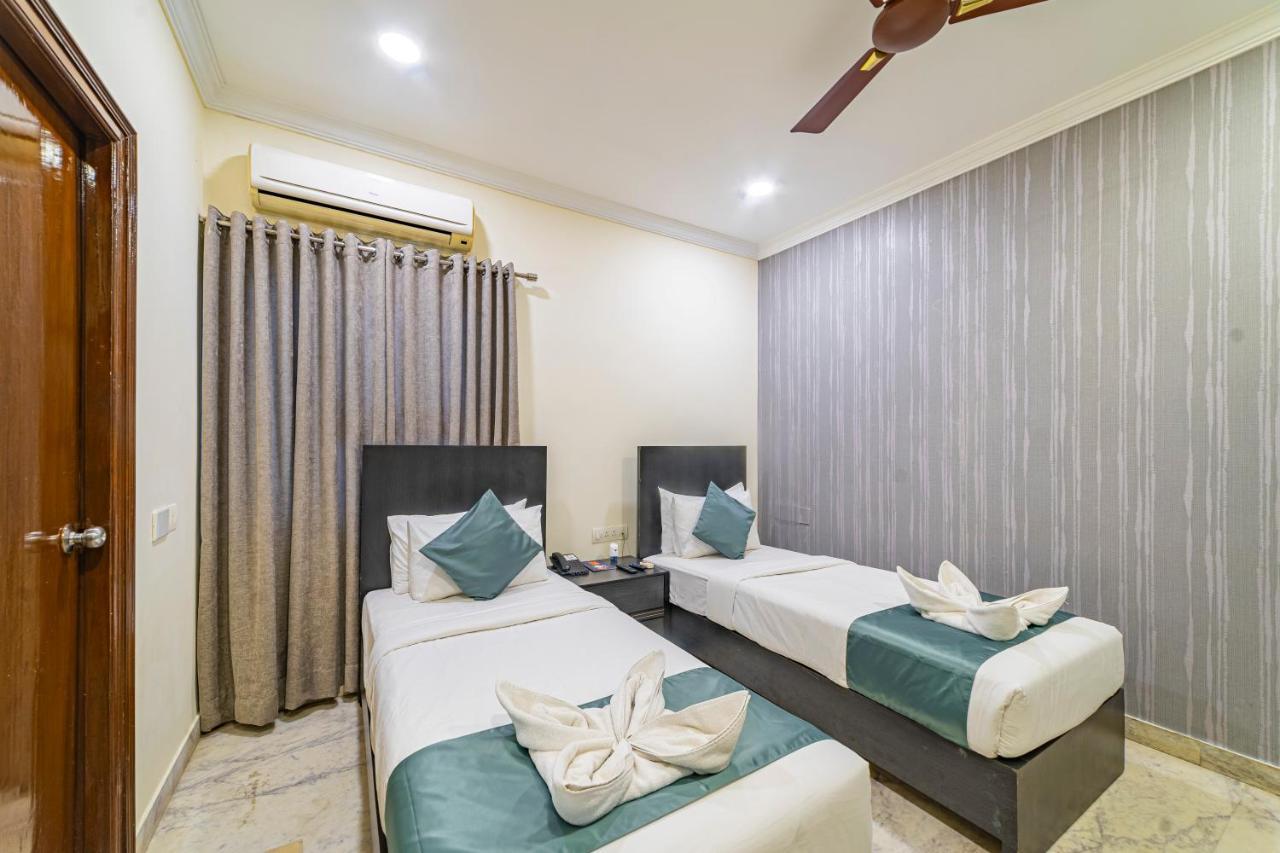 Hotel Athome , Whitefields, Kondapur Hyderabad Exterior photo
