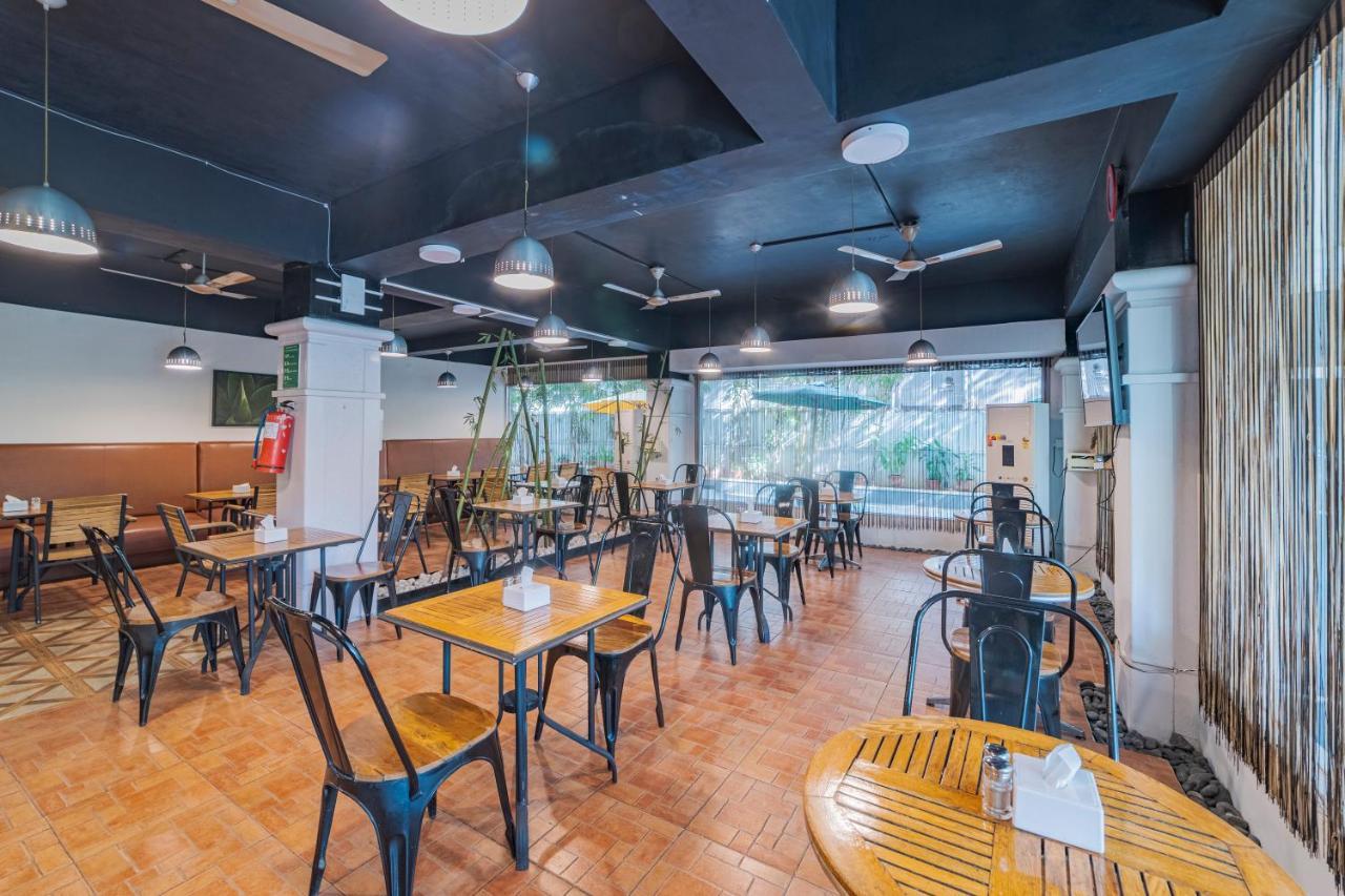 Hotel Athome , Whitefields, Kondapur Hyderabad Exterior photo