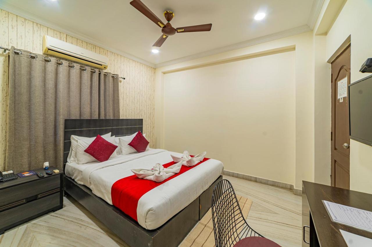 Hotel Athome , Whitefields, Kondapur Hyderabad Exterior photo
