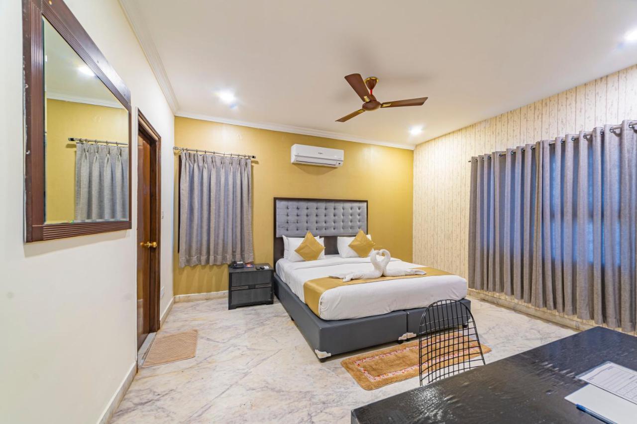 Hotel Athome , Whitefields, Kondapur Hyderabad Exterior photo