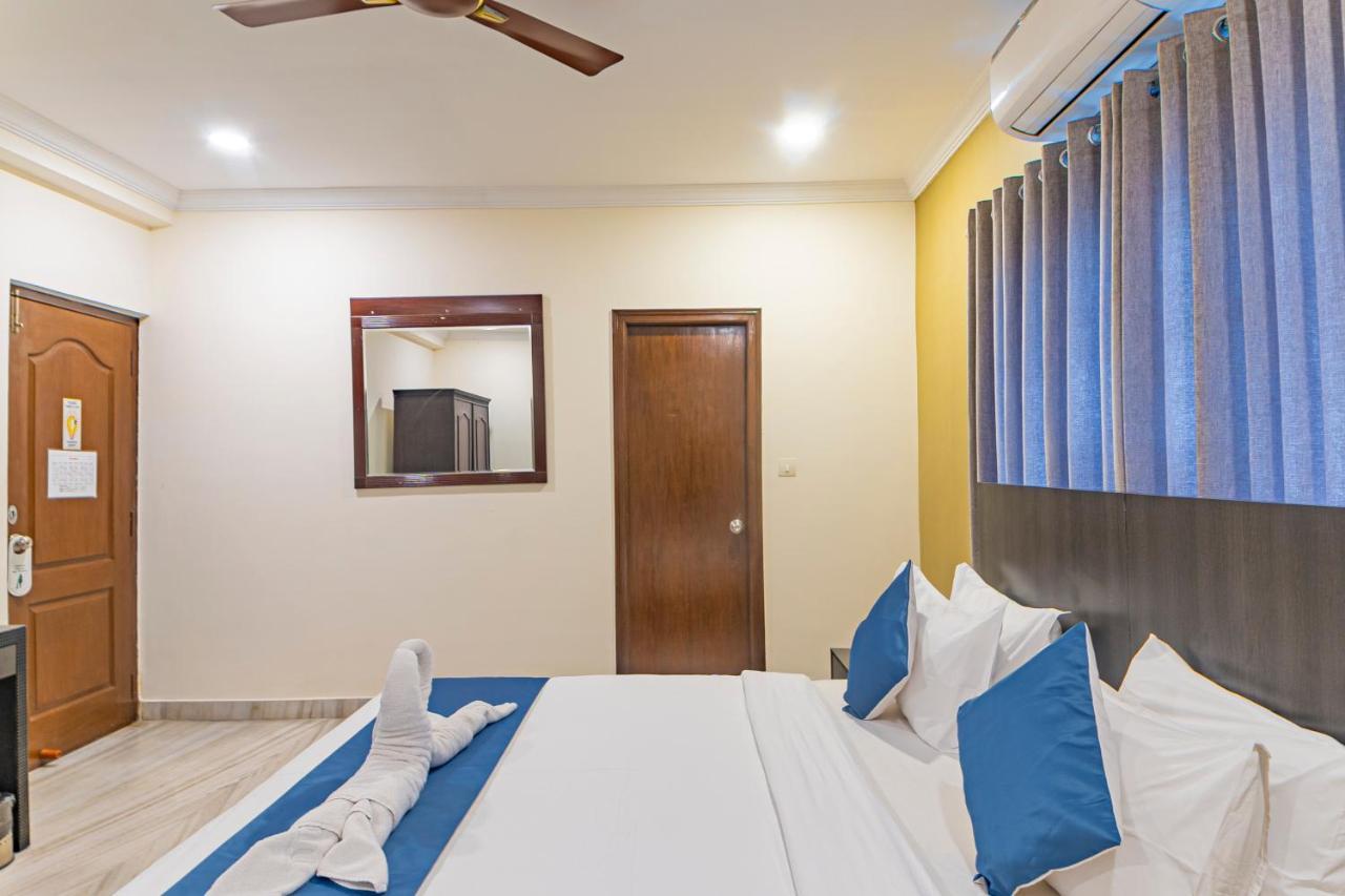 Hotel Athome , Whitefields, Kondapur Hyderabad Exterior photo
